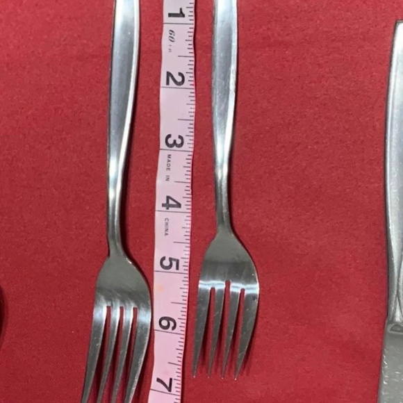 Imperial Stainless Steel Silverware Set.  Beautiful Set for the Dinner Table - Picture 8 of 8